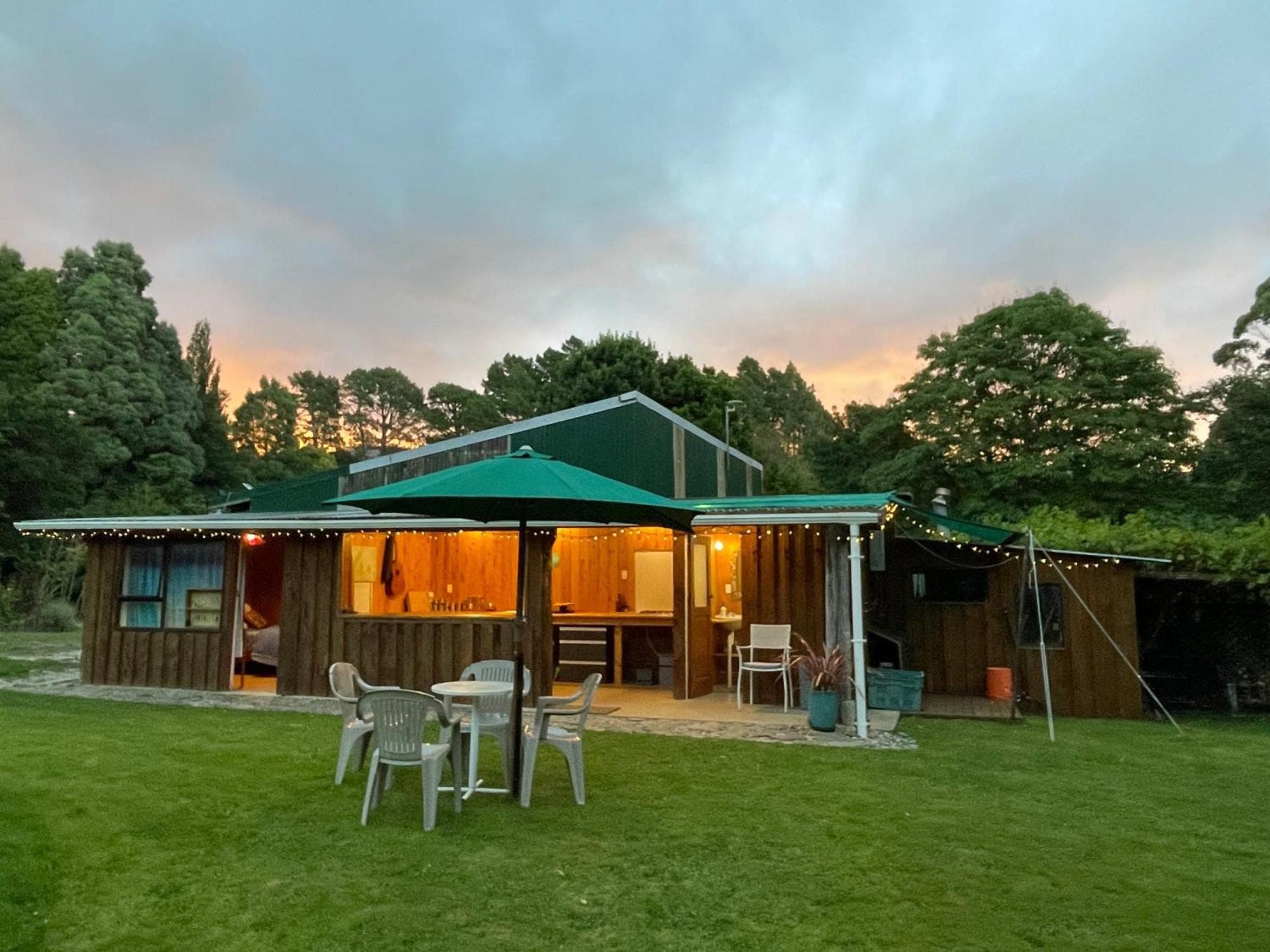 River Song Retreat Golden Bay Takaka Exterior photo